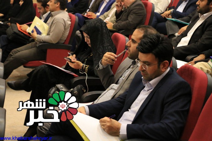 همایش تبادل نظر پیرامون فرآیند تبلیغات و جرائم انتخاباتی در شهرستان شهریار