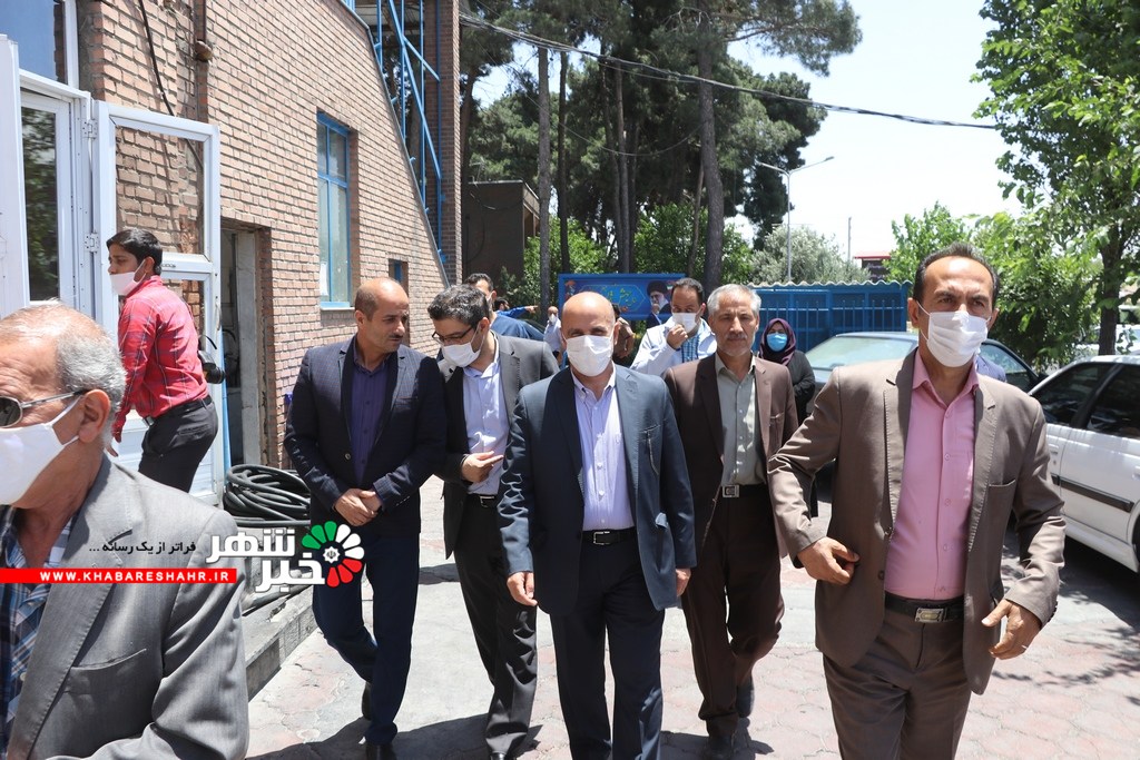 عسگری معاون هماهنگی امور اقتصادی استانداری تهران از کارخانه شرکت ایران یاسا بازدید کردند + گزارش تصویری