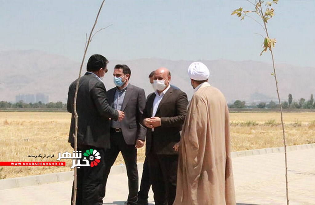 فرماندار شهرستان شهریار از پروژه های عمرانی شهر باغستان بازدید کرد