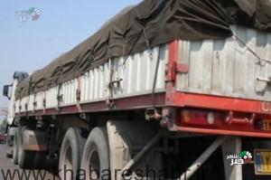 ماموران پلیس راه فرماندهی انتظامی غرب استان تهران تعداد 120 دستگاه کامیون دارای اضافه بار را روانه پارکینگ کردند.
