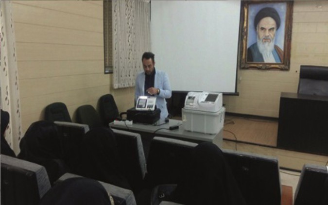 اولین جلسه آموزش فن آوری اطلاعات در سالن آمفی تئاتر فرمانداری شهرستان قدس برگزار شد