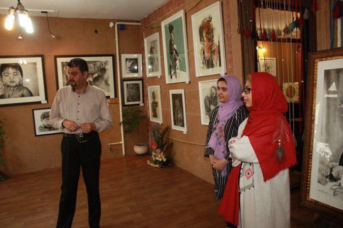 بازدید از نمایشگاه هنرجویان آموزشگاه کاغذ کاهی شهریار