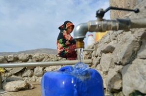 روستای زرنان در شهرستان قدس از کمبود آب شرب رنج می‌برد