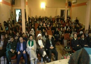 مراسم تجلیل از فعالان فرهنگی و هنری در شهرستان ملارد برگزار شد