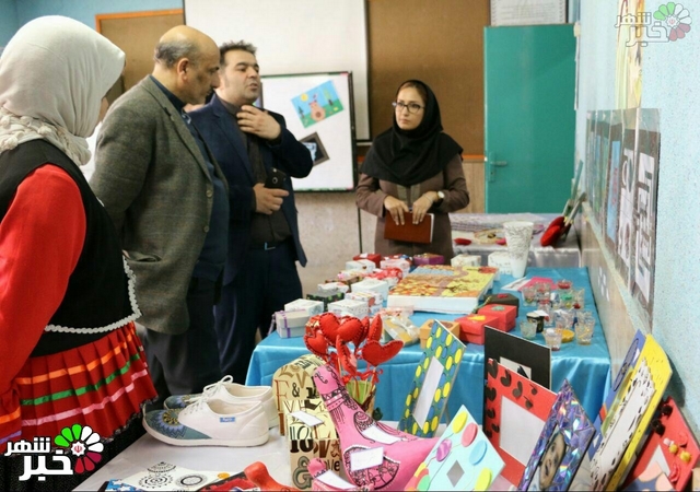 بازارچه کارآفرینی و دست سازه‌های دانش آموزی در شهرستان شهریار برگزار شد