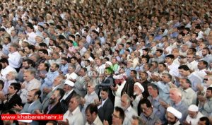 مخالفت شرکت کنندگان در نمازجمعه تهران با شعار علیه روحانی و وزیران