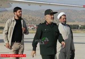 سردار سرلشکر سلامی برای بازدید از روند بازسازی مناطق سیل‌زده وارد استان لرستان شد
