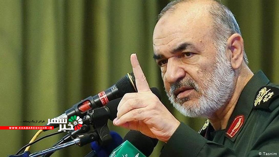 سردار سلامی: برای استقلال هیچ راهی جز قوی شدن نداریم