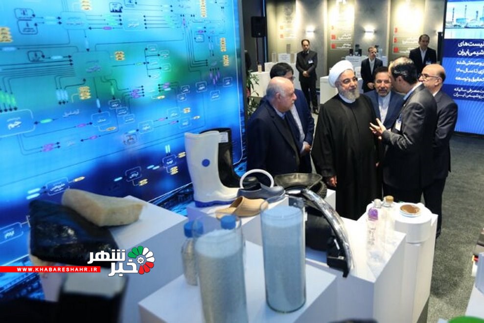 بازدید رئیس‌جمهور و وزیر نفت از نمایشگاه پتروشیمی ‌