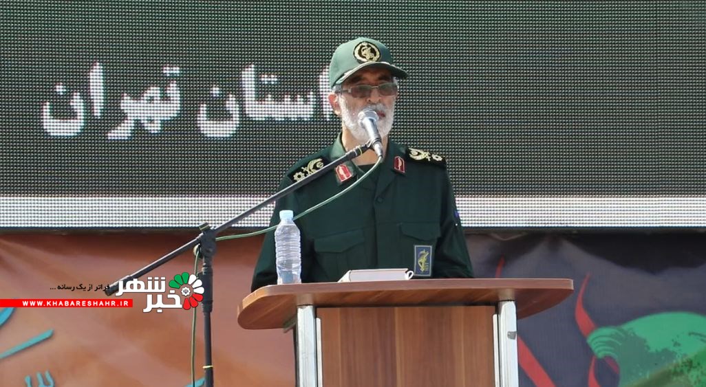 امنیت مردم ایران به دستان بسیج ونیروی انتظامی و ارتش تامین میگردد