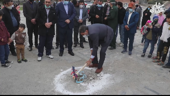 کلنگ زنی طرح یادمان شهدای گمنام 1