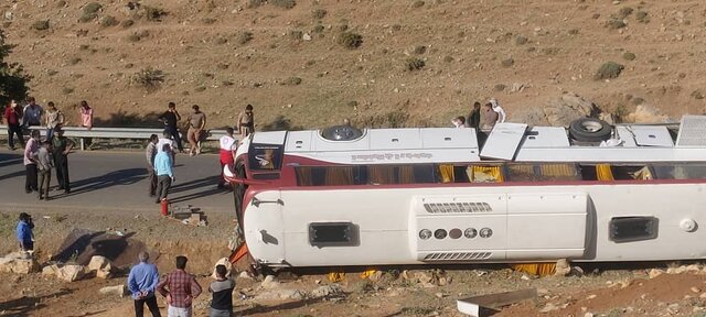 واژگونی اتوبوس2 واژگونی اتوبوس2