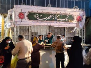 یک استکان چای مهمان چایخانه حضرت رضا علیه السلام در منطقه ۱۴ تهران