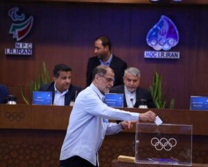 خسروی وفا با یک رای اختلاف رئیس کمیته ملی المپیک انتخاب شد
