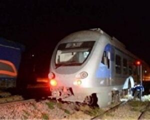 ۱۰ ساعت حبس مسافران در قطار قم ـ مشهد