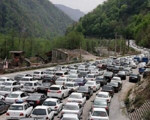 آخرین وضعیت راه‌های کشور/ترافیک سنگین در آزادراه قزوین – کرج – تهران