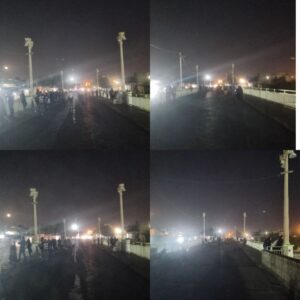 خاموش کردن چراغهای پل ساسانی (پل قدیم) دزفول بر سر گردشگران نوروزی