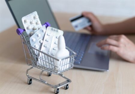 تبلیغ دارو در فضای مجازی ممنوع است/ دارو کالای تجاری نیست 1402101709353089629150844