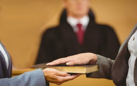 شهادت در دادگاه؛ لطفی که ممکن است به خودتان آسیب بزند! photo 2025 09 02 10 36 20