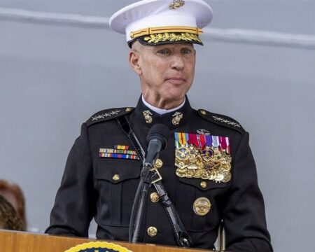 فرمانده تفنگداران دریایی آمریکا: جنگ بعدی در راه است img 19102025 171831 (720 x 576 pixel)