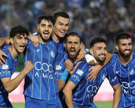 بازگشت استقلال به صدر با یک برد پرگل و به آسانی/ قفل آبی آلومینیوم نشکست img 31102025 192815 (720 x 576 pixel)